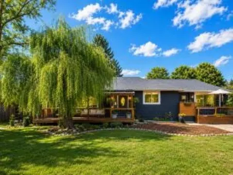 750 S Larch St, Kettle Falls, WA 99141