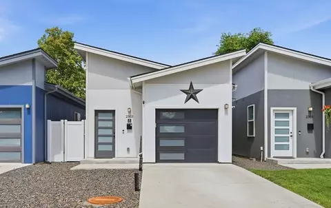2303 E Longfellow Ave, Spokane, WA 99207