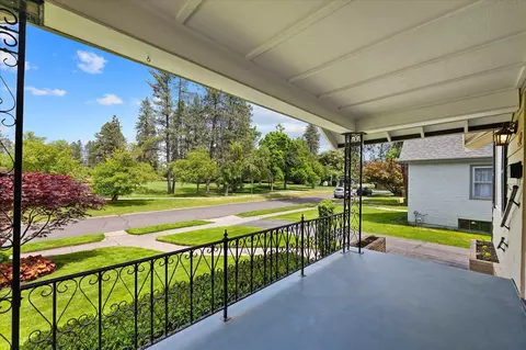Exterior - 32 E 25th Ave, Spokane, WA 99203 photo 3 of 9