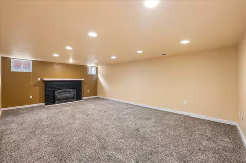 Living - 32 E 25th Ave, Spokane, WA 99203 photo 7 of 7