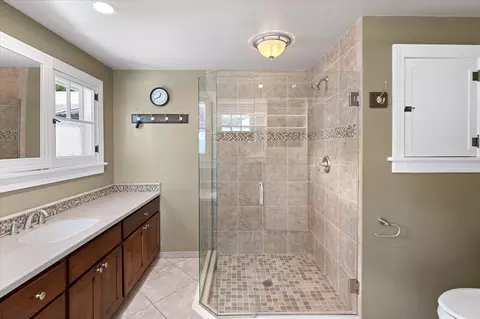 Bath - 32 E 25th Ave, Spokane, WA 99203 photo 2 of 4
