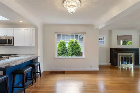 Living - 32 E 25th Ave, Spokane, WA 99203 photo 4 of 7