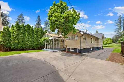 Exterior - 32 E 25th Ave, Spokane, WA 99203 photo 6 of 9