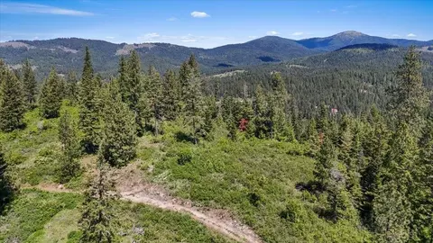 18 E Nnn E Miner Rd, Mead, WA 99021