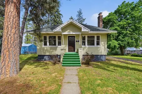 113 N 4th St, Cheney, WA 99004