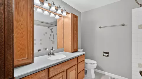 Bath - 10810 E 35th Ave, Spokane Valley, WA 99206 photo 5 of 6