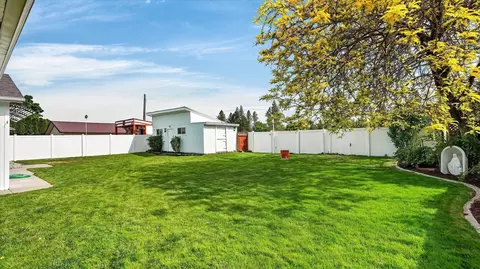 Exterior - 10810 E 35th Ave, Spokane Valley, WA 99206 photo 7 of 8