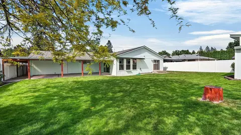 Exterior - 10810 E 35th Ave, Spokane Valley, WA 99206 photo 5 of 8