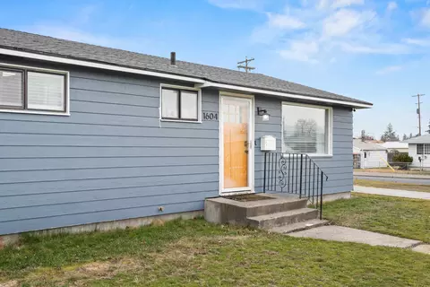 Exterior - 1604 E Dalke Ave, Spokane, WA 99208 photo 3 of 9