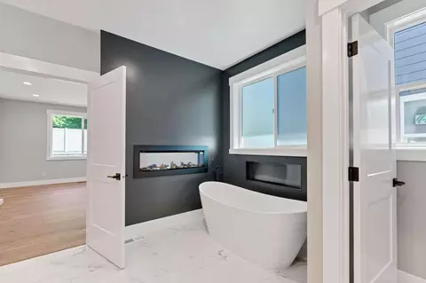 Bath - 3137 E 36th Ave, Spokane, WA 99223 photo 1 of 6