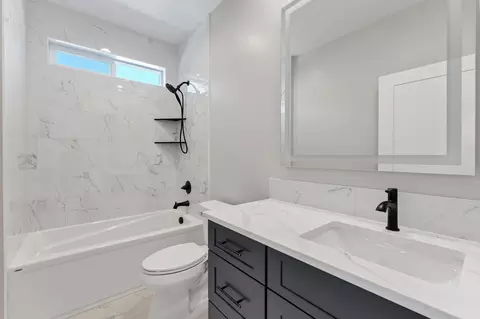 Bath - 3137 E 36th Ave, Spokane, WA 99223 photo 6 of 6