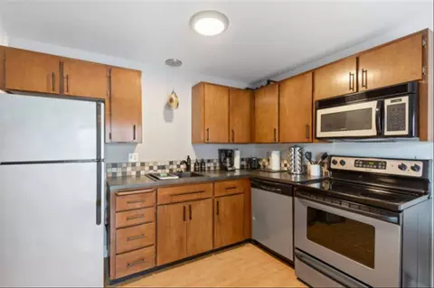 Kitchen - 1110 E 8th Ave, Spokane, WA 99202 photo 2 of 2