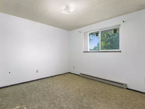 Bedroom - 315 E Gettysburg Dr, Spokane, WA 99208 photo 6 of 6
