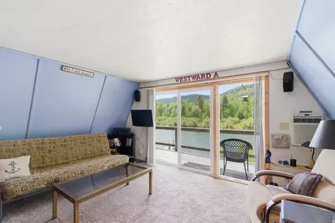 Living - 1632 E Joyner Dr, Cusick, WA 99119 photo 2 of 3