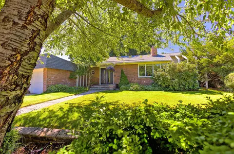 1027 W 29th Ave, Spokane, WA 99203