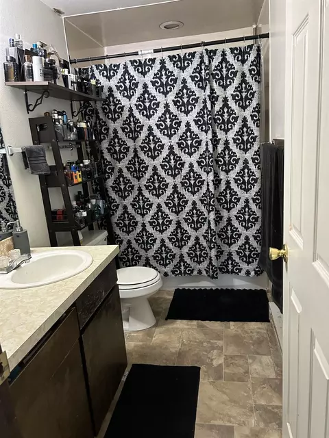Bath - 15010 E 2nd Ave, Spokane Valley, WA 99216 photo 2 of 2