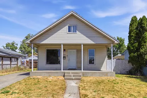 313 E Queen Ave, Spokane, WA 99207