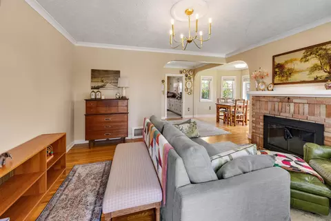 Living - 1127 E Gordon Ave, Spokane, WA 99207 photo 1 of 1