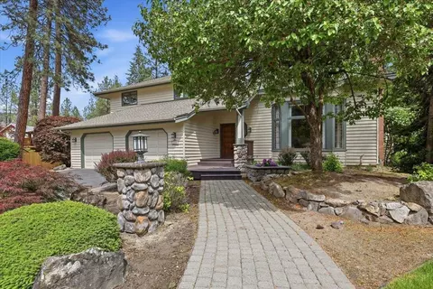 12006 N Hemlock St, Spokane, WA 99218