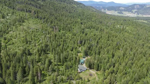 2015 Thoni Rd, Addy, WA 99101