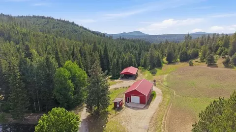 1240 Doe Meadow Rd, Newport, WA 99156