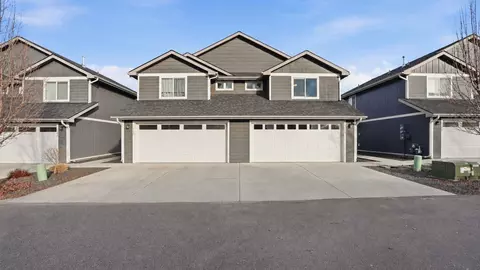1428 N Michigan Ln #1430, Greenacres, WA 99016