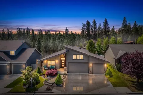 1227 W Quail Crest Ave, Spokane, WA 99224