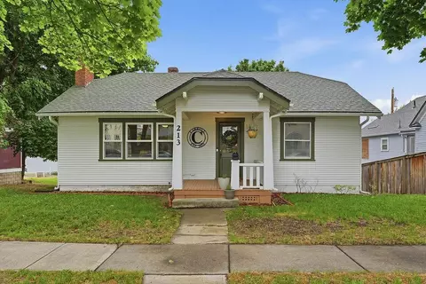 213 6th St, Cheney, WA 99004