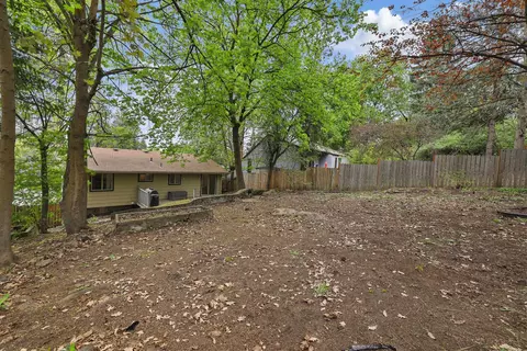 Exterior - 1306 E 18th Ave, Spokane, WA 99203 photo 14 of 15