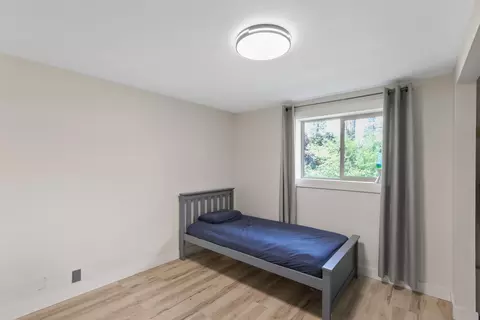Bedroom - 1306 E 18th Ave, Spokane, WA 99203 photo 6 of 8