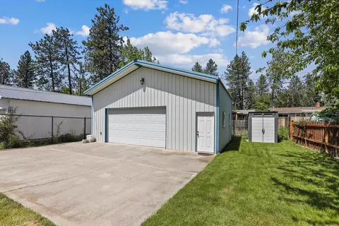 Exterior - 1623 E 40th Ave, Spokane, WA 99203 photo 7 of 8