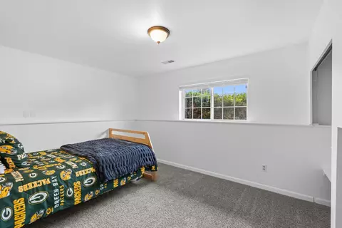 Bedroom - 11016 E 5th Ct, Spokane Valley, WA 99206 photo 4 of 6