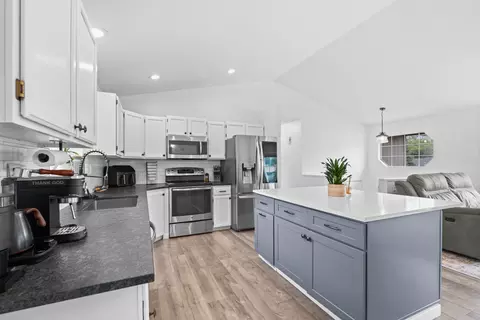 Kitchen - 11016 E 5th Ct, Spokane Valley, WA 99206 photo 3 of 4
