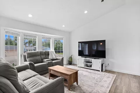 Living - 11016 E 5th Ct, Spokane Valley, WA 99206 photo 1 of 2
