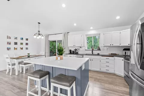 Kitchen - 11016 E 5th Ct, Spokane Valley, WA 99206 photo 4 of 4