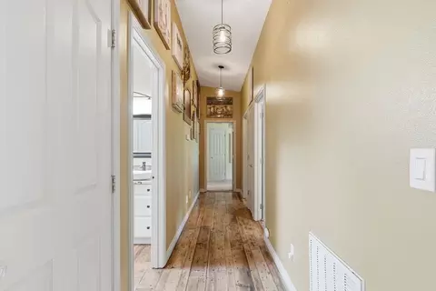 Entry Way - 16802 E Frederick Rd, Spokane, WA 99217 photo 2 of 2