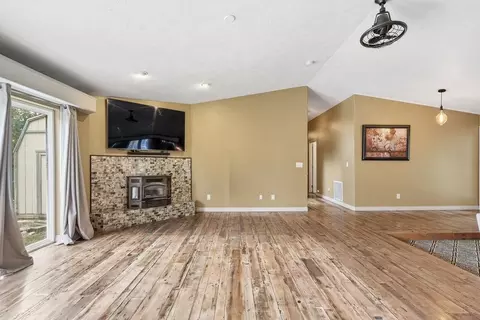 Living - 16802 E Frederick Rd, Spokane, WA 99217 photo 6 of 7
