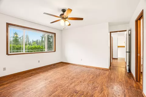 Bedroom - 1822 E 33rd Ave, Spokane, WA 99203 photo 1 of 8
