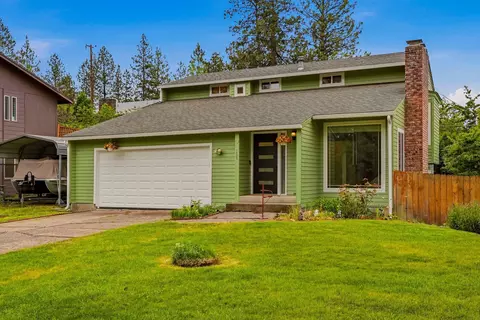 Exterior - 1822 E 33rd Ave, Spokane, WA 99203 photo 4 of 10