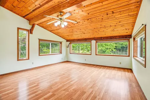 Living - 1822 E 33rd Ave, Spokane, WA 99203 photo 6 of 10