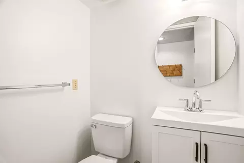 Bath - 1822 E 33rd Ave, Spokane, WA 99203 photo 5 of 5