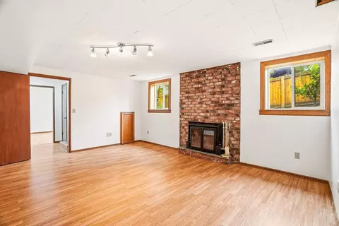 Living - 1822 E 33rd Ave, Spokane, WA 99203 photo 7 of 10
