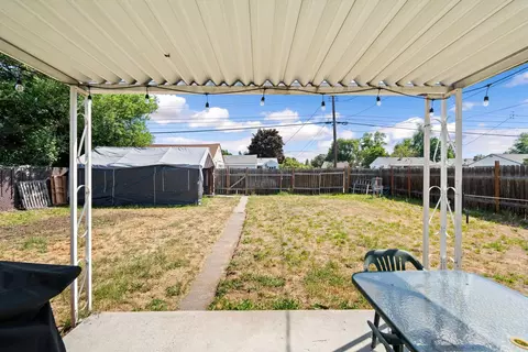 Exterior - 804 E Joseph Ave, Spokane, WA 99208 photo 4 of 8