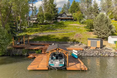 12911 W Shore Rd, Nine Mile Falls, WA 99026