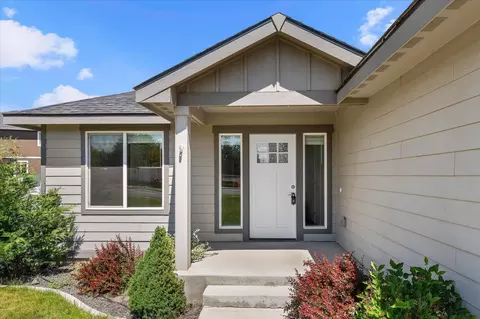 7702 N Five Mile Rd, Spokane, WA 99208