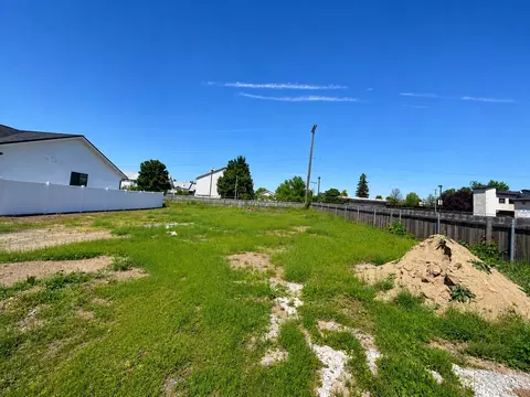 12121 E Sharp Ln, Spokane Valley, WA 99206