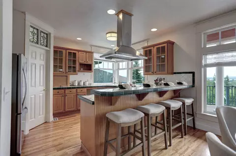 Kitchen - 2424 E 9th Ave, Spokane, WA 99202 photo 1 of 2