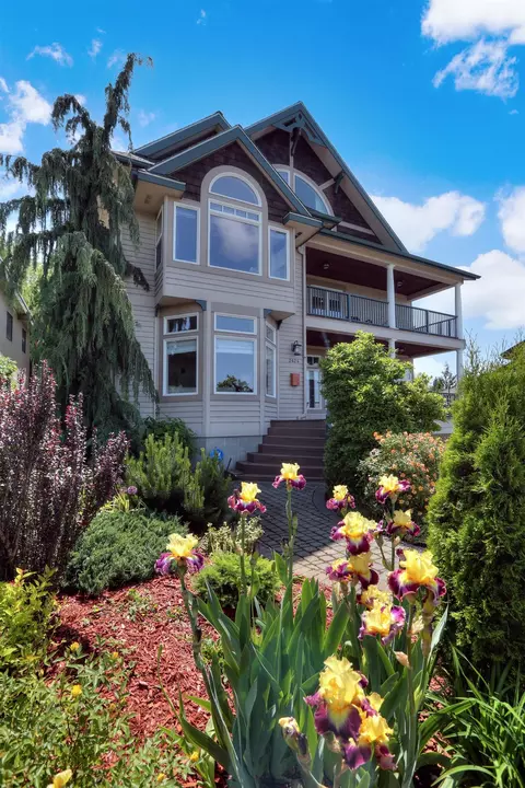 Exterior - 2424 E 9th Ave, Spokane, WA 99202 photo 2 of 13