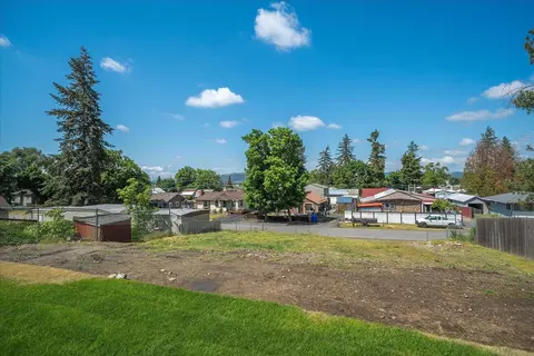 Exterior - 7312 E 4th Ave, Spokane Valley, WA 99212 photo 4 of 8