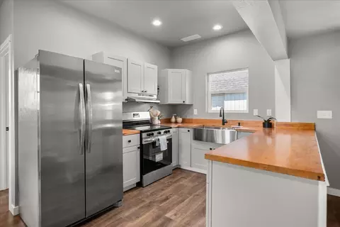 Kitchen - 7312 E 4th Ave, Spokane Valley, WA 99212 photo 1 of 3